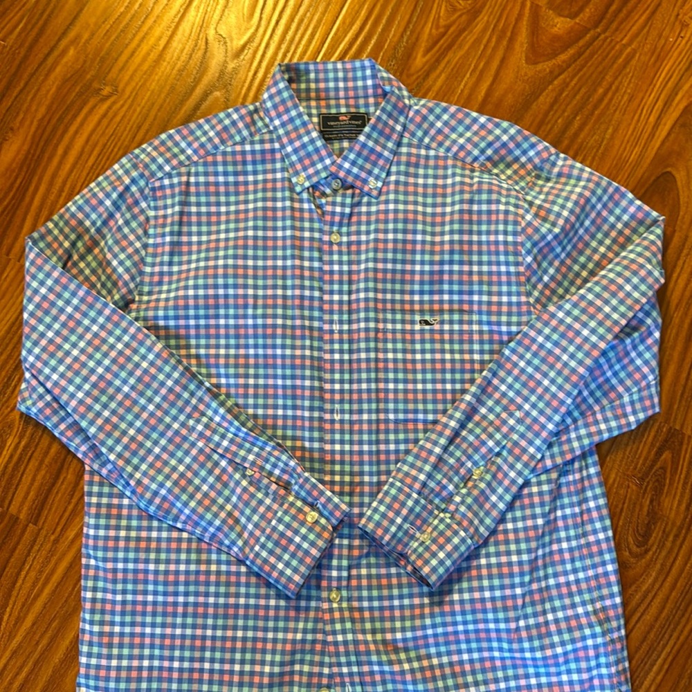 Vineyard Vines Blue/Pink checkered performances dress shirt